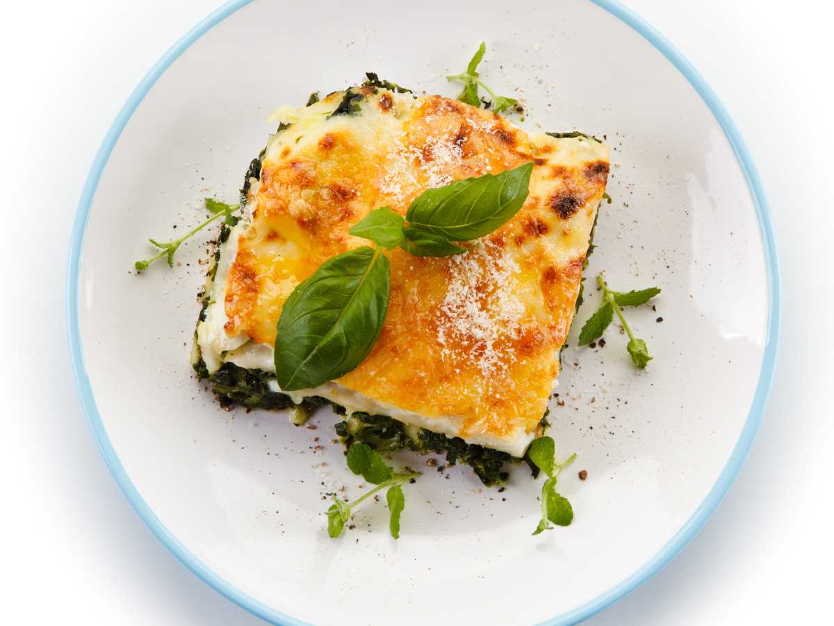 piatto di lasagna bianca