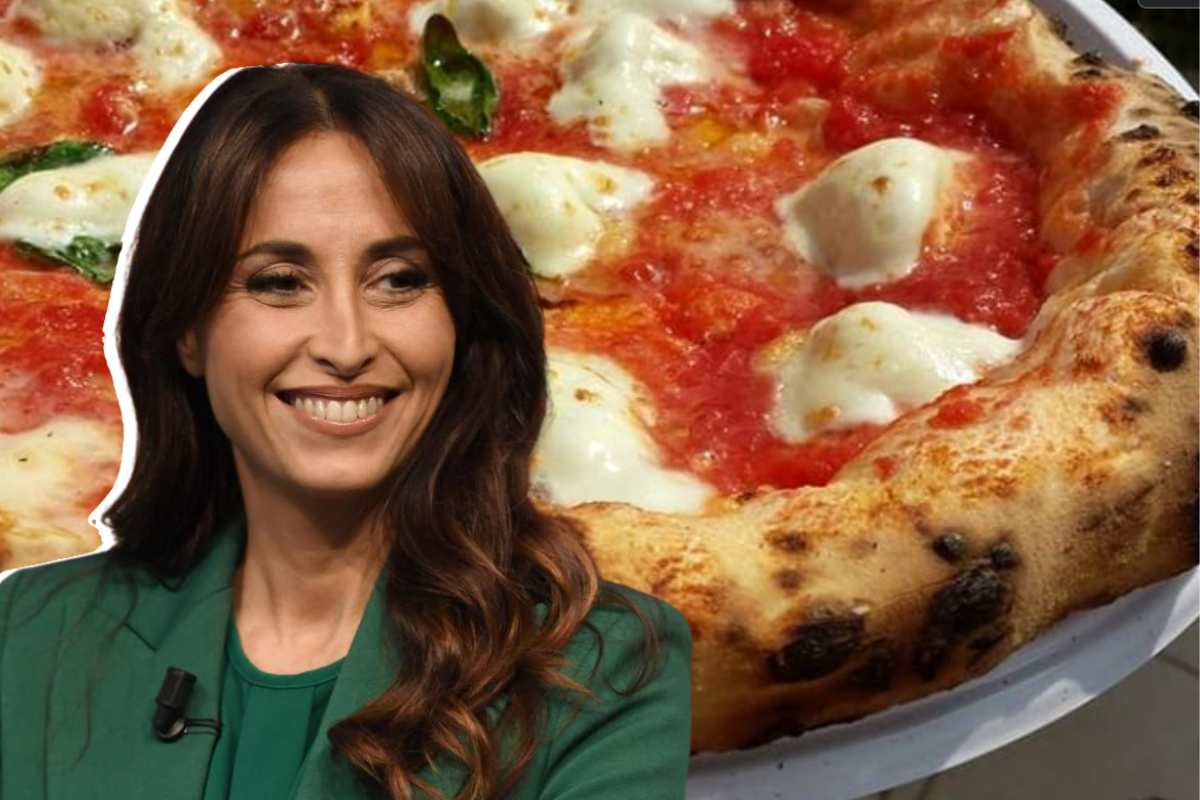 Benedetta Parodi e nello sfondo una pizza