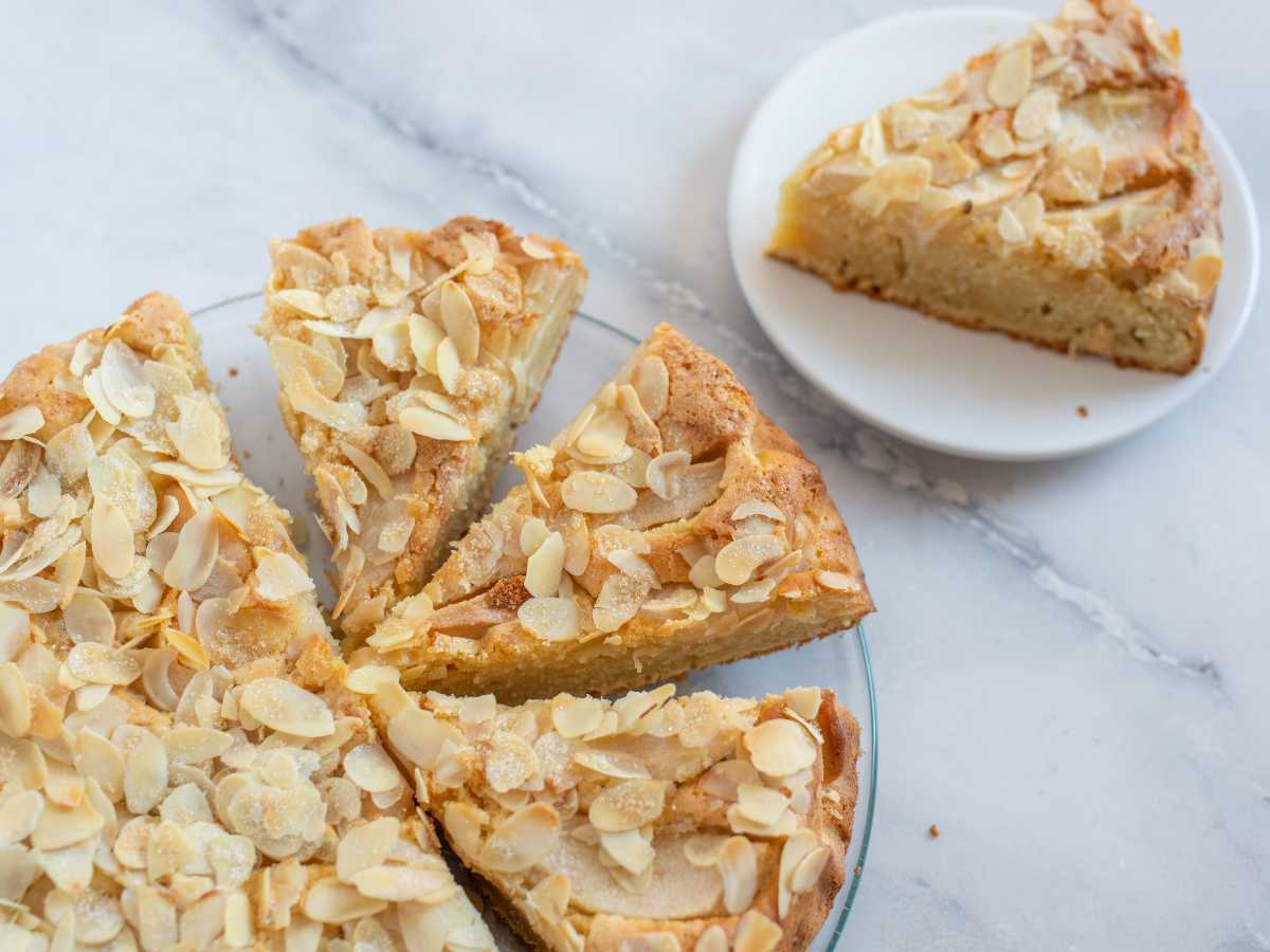 torta morbida di mandorle